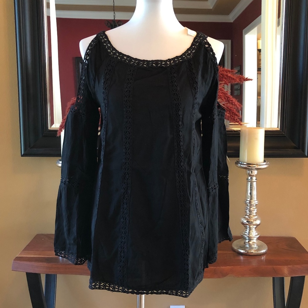 Luna Moon Boho Cold Shoulder Lace Detail Blouse